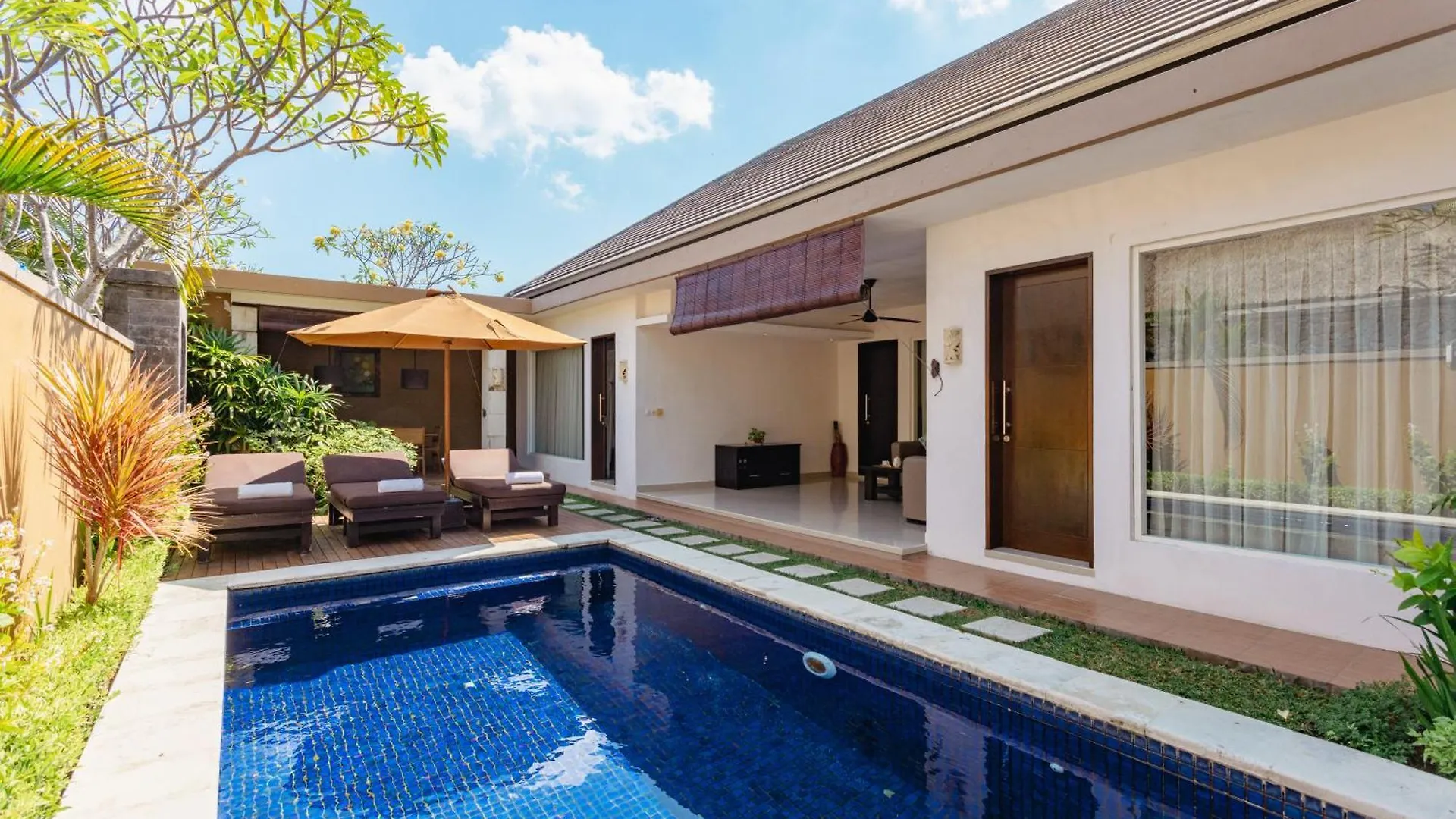 The Yubi Boutique Villas Seminyak - Chse Certified